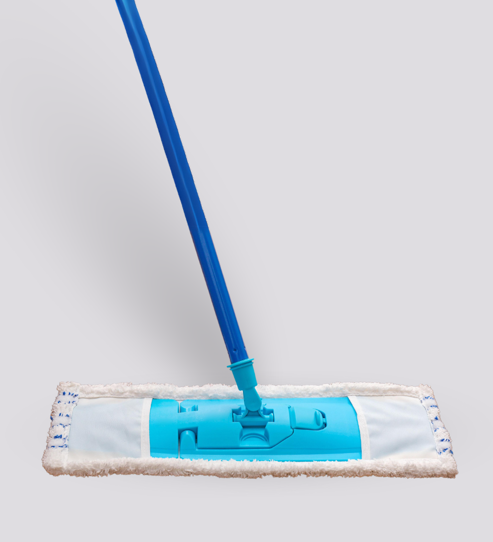 Flat mop with stainless steel handle for efficient floor cleaning in Qatar